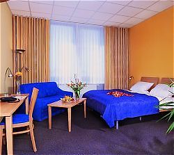 Dlrg Tagungshotel Delphin Бад-Ненндорф Екстер'єр фото